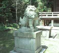甘縄神明神社　狛犬　画像