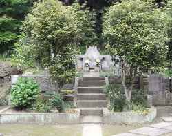 竹御所の墓　妙本寺　画像